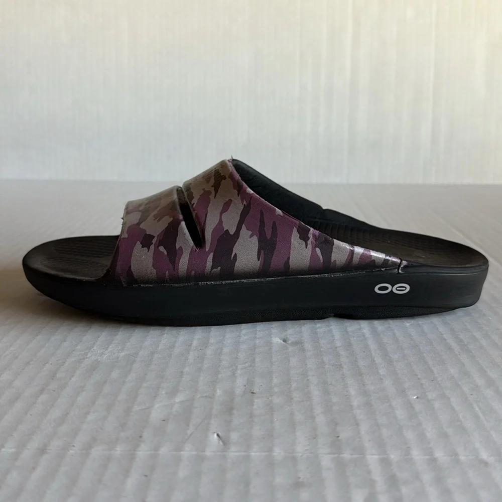 Oofos Ooahh Purple Camo Slides